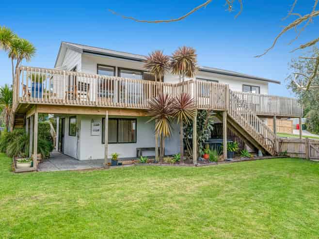 18 Hinemoa Place, Snells Beach