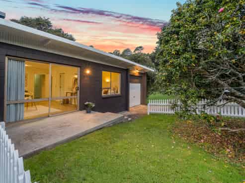 2C Wyvern Place, Glenfield