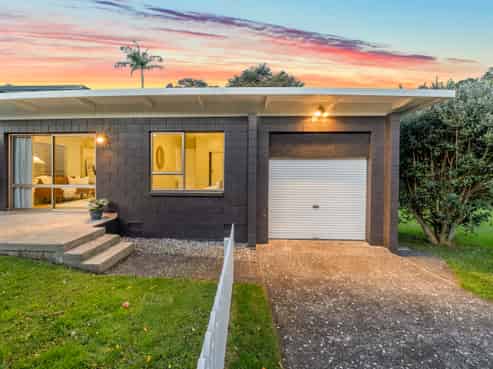 2C Wyvern Place, Glenfield