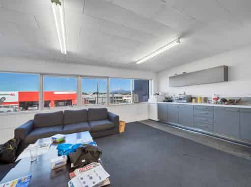 Prime automotive/trade retail precinct