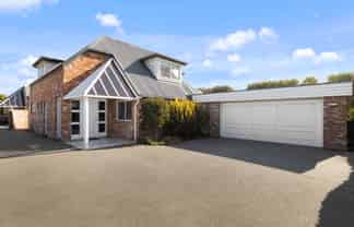 195 Memorial Avenue, Burnside