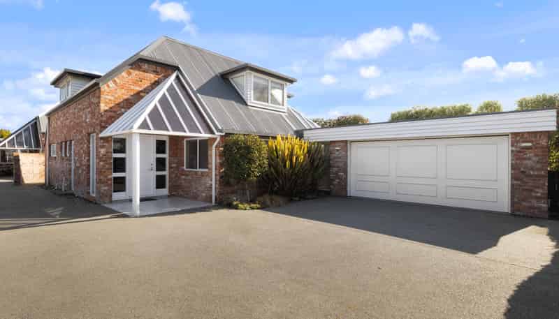195 Memorial Avenue, Burnside
