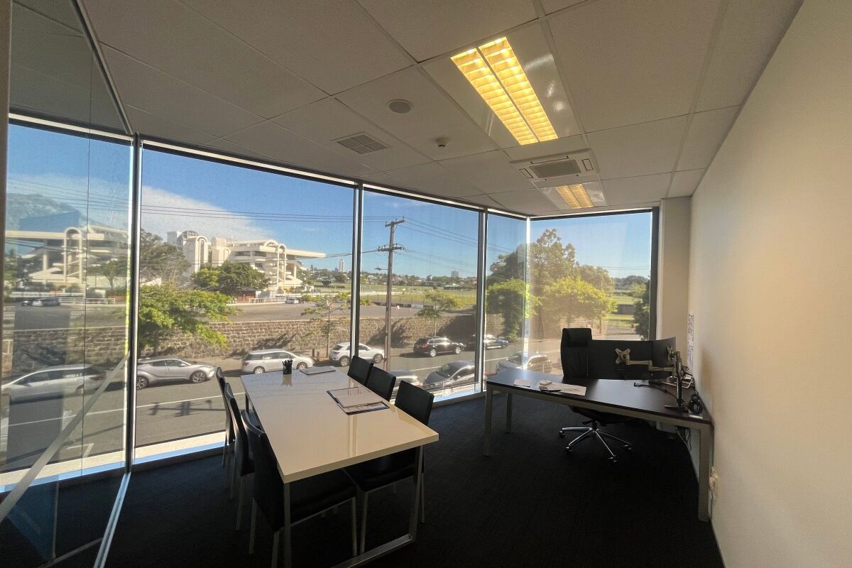 Quality Fitted Ellerlsie Office - Ansicht 5