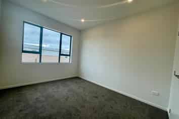 3/15 Holland Avenue, Point England