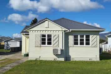 129 Derby Street, Westport
