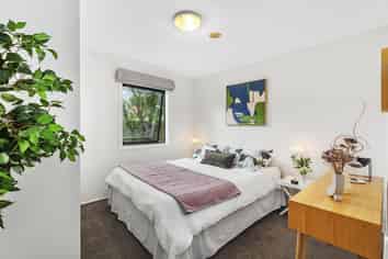 1A/13 Palm Grove, Berhampore