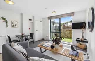 1A/13 Palm Grove, Berhampore