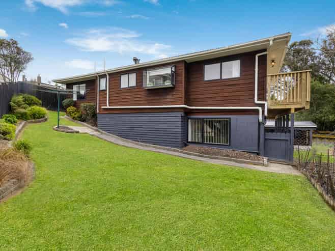 2/9 Choice Avenue, Henderson
