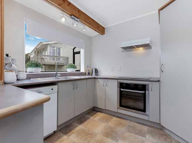 2/9 Choice Avenue, Henderson