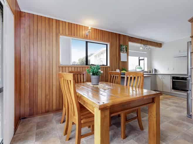 2/9 Choice Avenue, Henderson