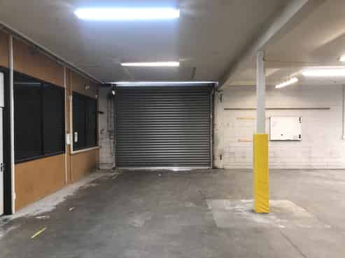 Lyall Bay warehouse, with 399sqm of secure yard