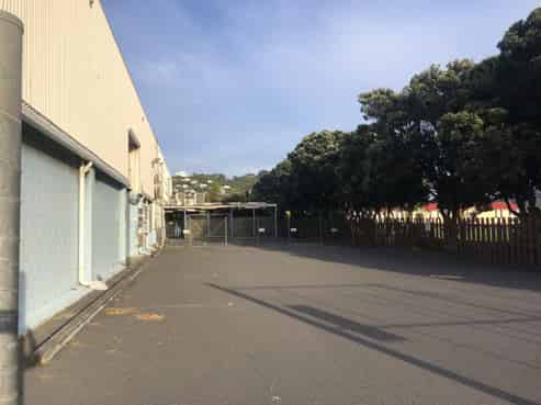 Lyall Bay warehouse, with 399sqm of secure yard