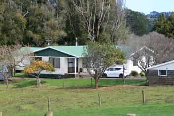 701 Richmond Road, Lepperton