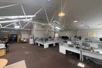 Predominant Great South Road Office 