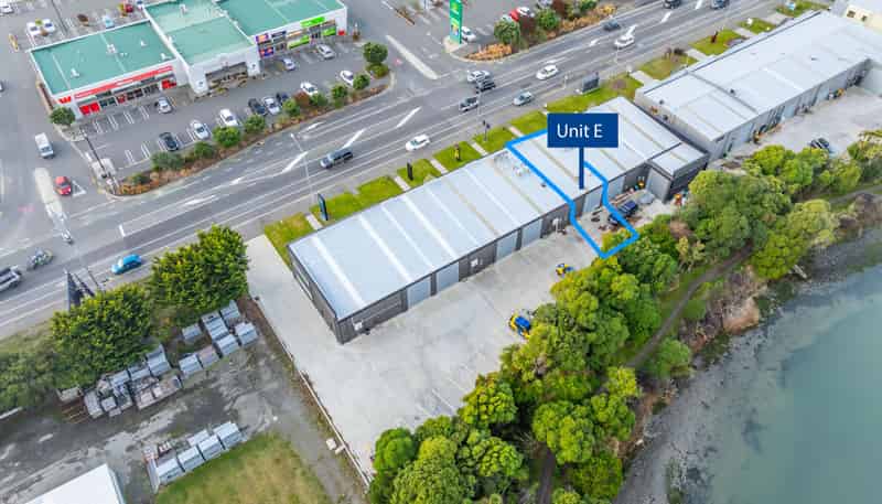 4, 1004 Ferry Road, Ferrymead