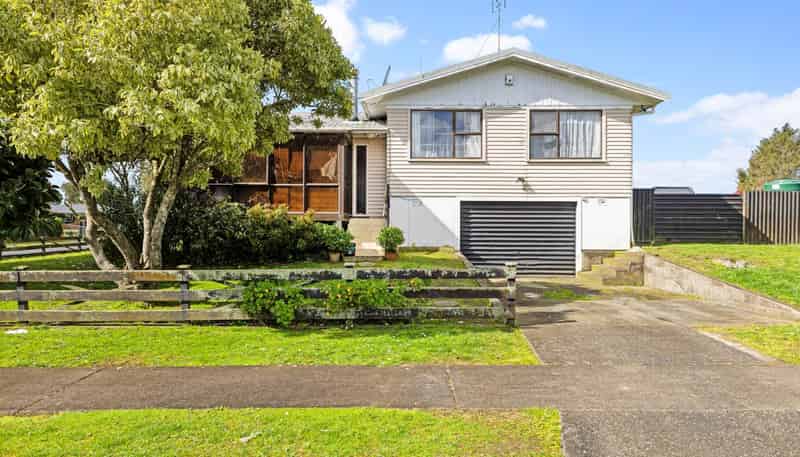 9 Ronald Place, Manurewa