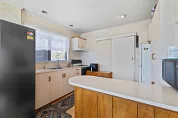 9 Ronald Place, Manurewa