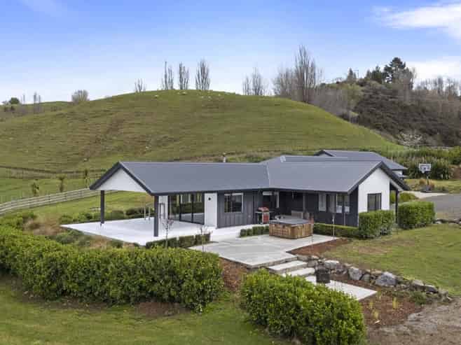 1030D Valley Road, Ashhurst