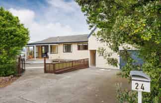 24 Fraser Drive, Feilding