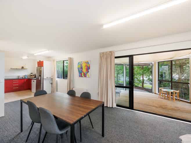 24 Fraser Drive, Feilding