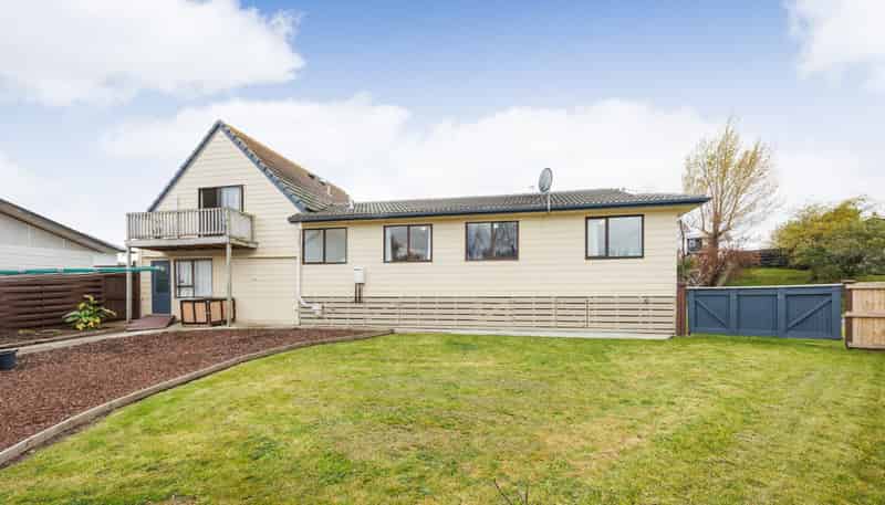 24 Fraser Drive, Feilding