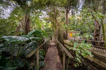 190A Howard Road, Orere Point