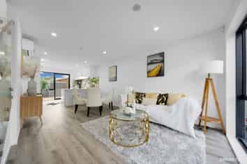 43B Beach Road, Pahurehure