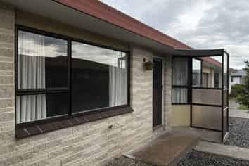 2/504 St Aubyn Street East, Parkvale