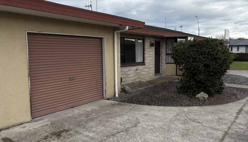 2/504 St Aubyn Street East, Parkvale