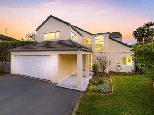 15 Advance Way, Albany