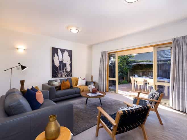 2 Bella Grove Way, The Wood