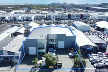 911sqm Sydenham - 5T gantry 