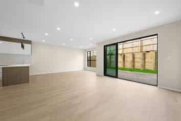 32B Hearth Street, Flat Bush