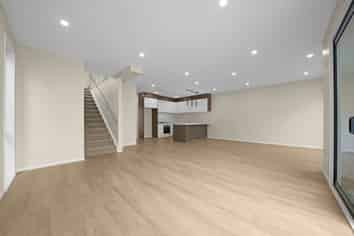 32B Hearth Street, Flat Bush