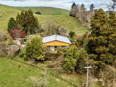 19 Gordon Terrace, Hunterville