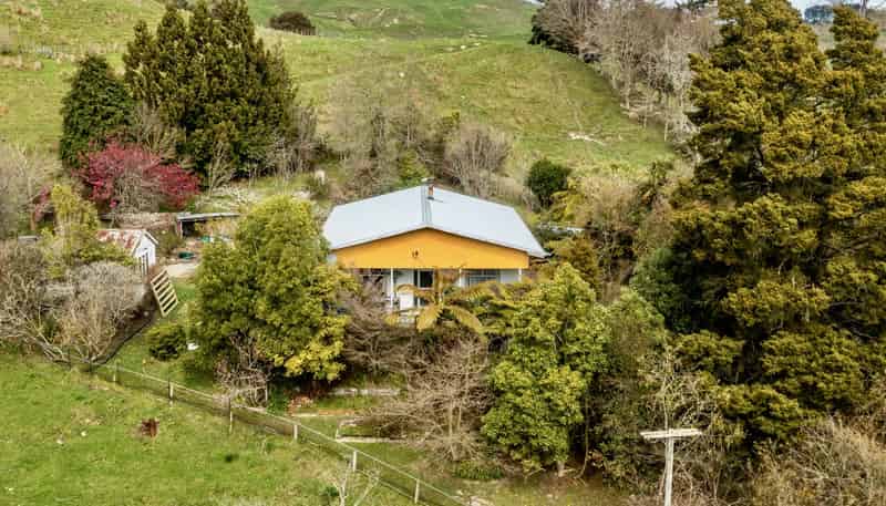 19 Gordon Terrace, Hunterville