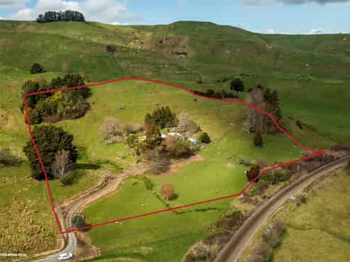 19 Gordon Terrace, Hunterville