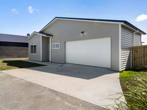 17 Uatoto Road, Clarks Beach