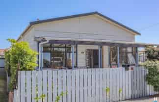 18 Thompson Street, Greymouth