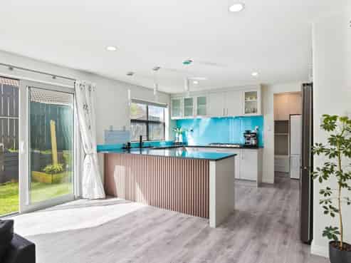 42A Nui Mana Place, Te Atatu South