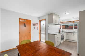 1/18 Burdale Street, Riccarton