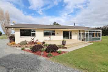 77 Millton Park Road, Mill Road