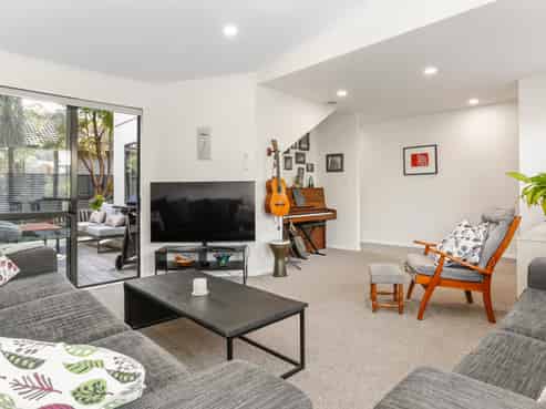 35/17 Georgia Terrace, Albany