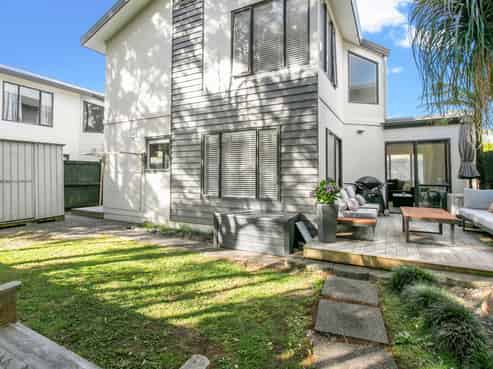 35/17 Georgia Terrace, Albany