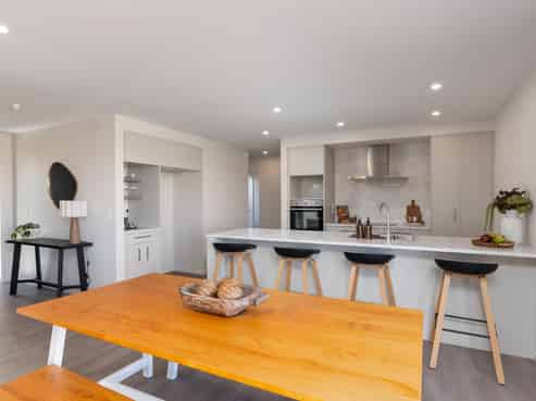 9 Williams Road, Lansdowne