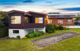 1/2 Kowhai Road, Campbells Bay