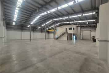 City Fringe Warehouse with 5T Gantry