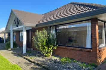 2/9 Stratford Road, Alfriston