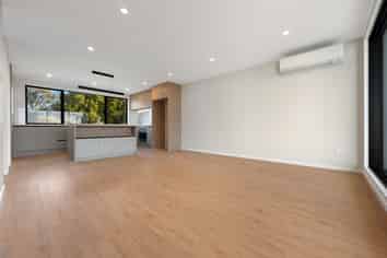 4202D Great North Road, Glendene