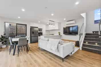 74D Jolson Road, Mount Wellington